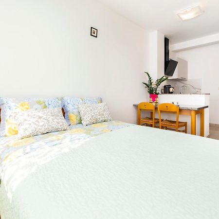 Guesthouse Santin Rovinj Exterior photo