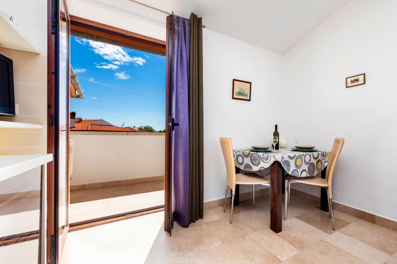 Guesthouse Santin Rovinj Exterior photo