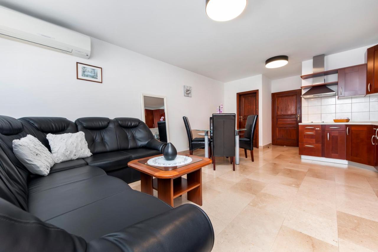 Guesthouse Santin Rovinj Exterior photo