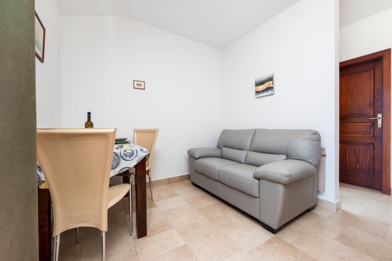 Guesthouse Santin Rovinj Exterior photo