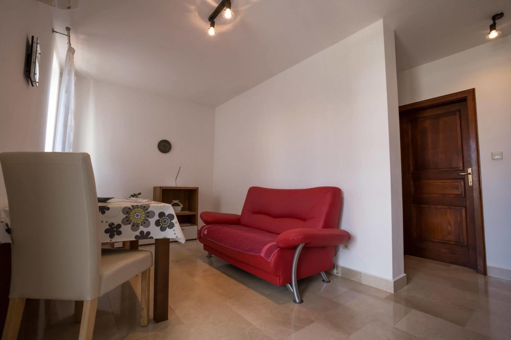 Guesthouse Santin Rovinj Exterior photo