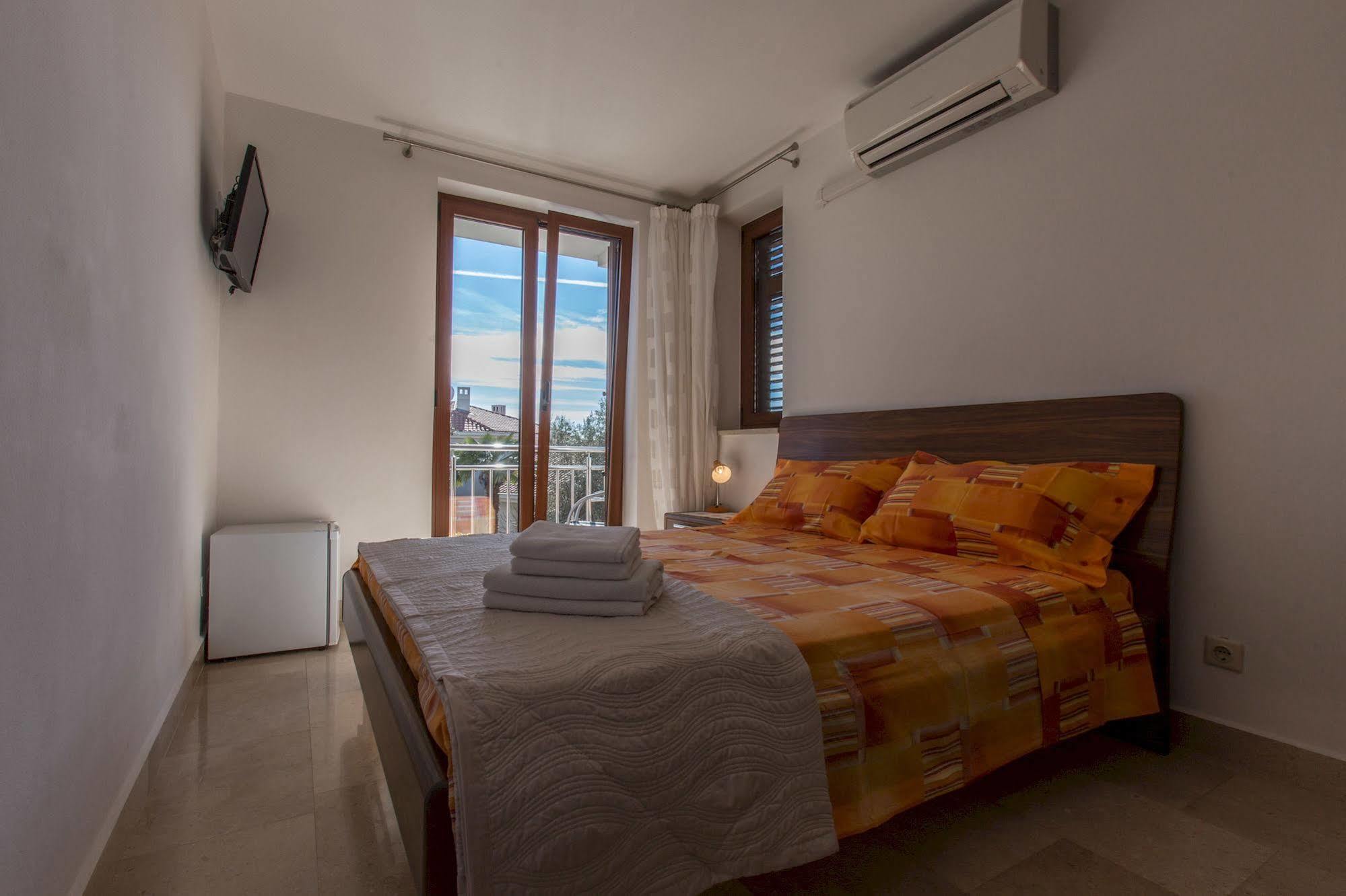 Guesthouse Santin Rovinj Exterior photo